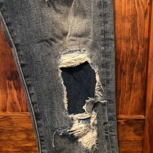 Urban Outfitter’s BDG Jeans - Picture 2 of 6